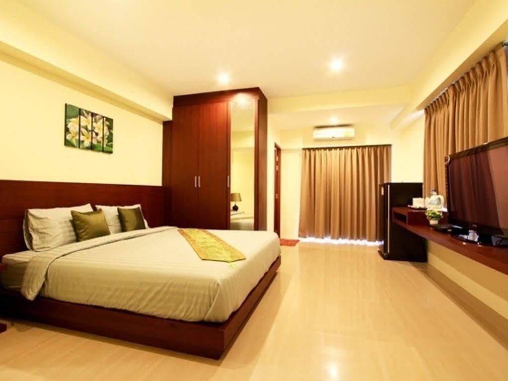 The Loft Resort Banguecoque Exterior foto